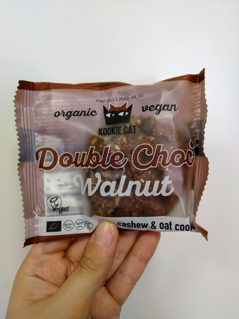 Vegan & Organic CookieCat avena con noci e granella di fave di cacao Double Choc -50 gr - ZeroPerCento